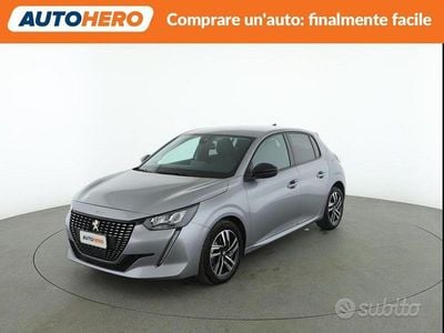 Usata Peugeot 208 Allure 101 CV (74 kW) 2023 Grigio Utilitaria
