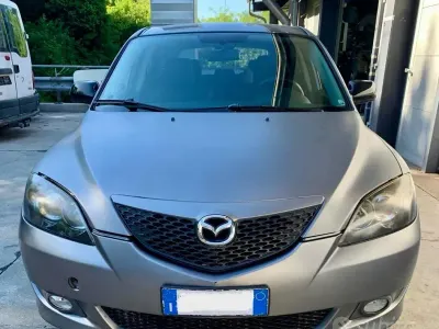 Usata Mazda 3 88 CV (64 kW) 2005 Grigio Berlina