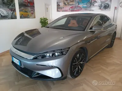 Usata BYD Han 130 kW (177 CV) 2024 Grigio Berlina