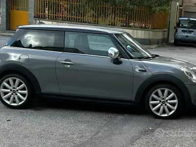 Käytetty Mini Cooper D Business 2016 Harmaa Viistoperä