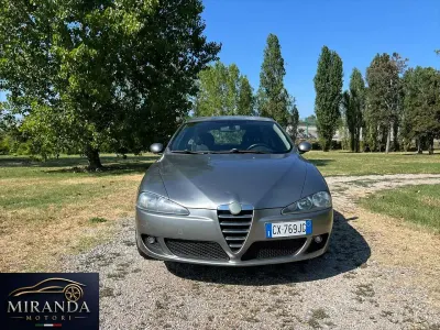 Usata Alfa Romeo 147 Exclusive 120 CV (88 kW) 2005 Grigio Utilitaria