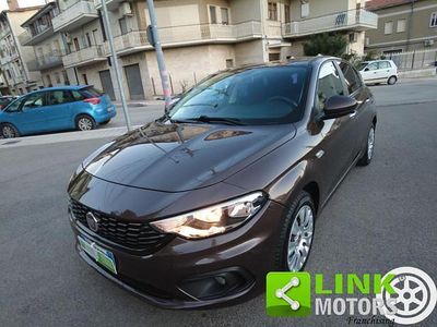 Usata Fiat Tipo Easy 119 CV (87 kW) 2017 Marrone Berlina