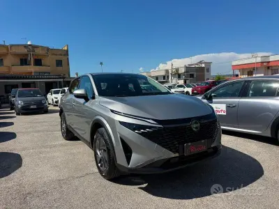 Usata Nissan Qashqai Acenta 140 CV (102 kW) 2025 Grigio SUV