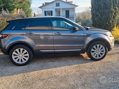 Usata Land Rover Range Rover evoque 150 CV (110 kW) 2015 Grigio SUV