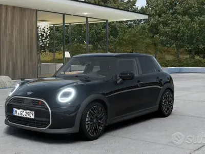 Ny Mini Cooper Favoured 150 kW (204 HK) 2026 Halvkombi