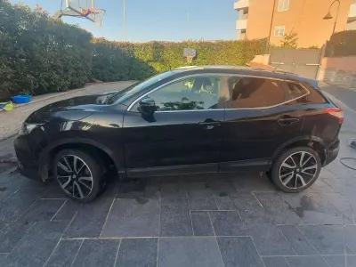 Usata Nissan Qashqai 131 CV (96 kW) 2016 Nero SUV