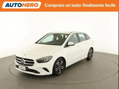 Usata Mercedes B180 116 CV (85 kW) 2021 Bianco Utilitaria