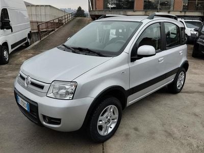 Grigio Usata 2012 Fiat Panda 4x4 Climbing Utilitaria | 6900 € (Buon prezzo)