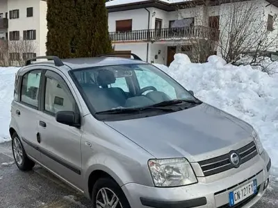 Usata Fiat Panda Dynamic 60 CV (44 kW) 2004 Grigio Utilitaria