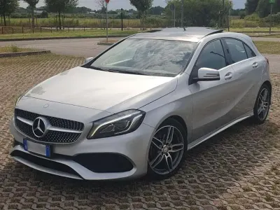Usata Mercedes A200 Premium 136 CV (100 kW) 2017 Argento Utilitaria
