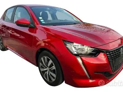 Usata Peugeot 208 Active 75 CV (55 kW) 2020 Rosso Utilitaria