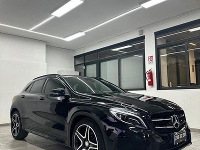 Usata Mercedes GLA200 Premium 135 CV (99 kW) 2016 Nero SUV