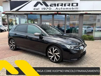 Usata VW Golf VIII R-line 131 CV (96 kW) 2022 Nero Berlina