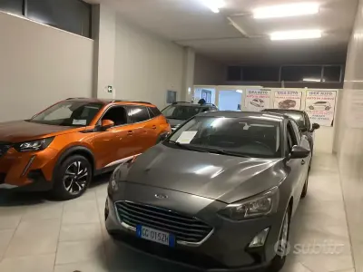 Usata Ford Focus 120 CV (88 kW) 2022 Grigio Berlina