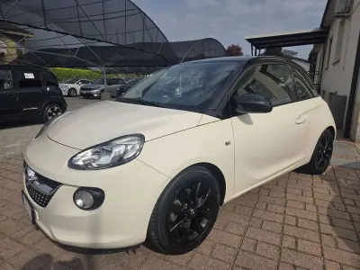 Usata Opel Adam Slam 69 CV (50 kW) 2015 Bianco Utilitaria