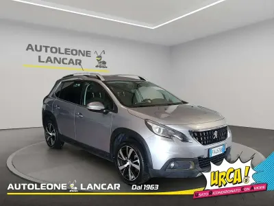 Usata Peugeot 2008 Allure 110 CV (80 kW) 2017 Grigio SUV