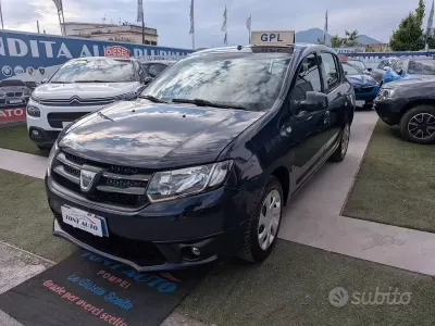 Brugt Dacia Sandero Lauréate 90 HK (66 kW) 2016 Blå Sedan