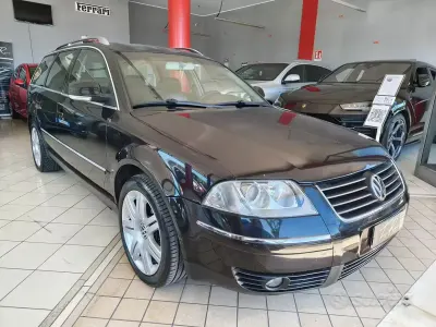 Usata VW Passat 130 CV (95 kW) 2004 Nero Station wagon