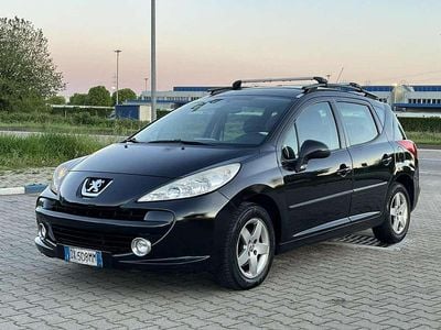 Usata Peugeot 207 Urban Move 75 CV (55 kW) 2009 Nero Station wagon