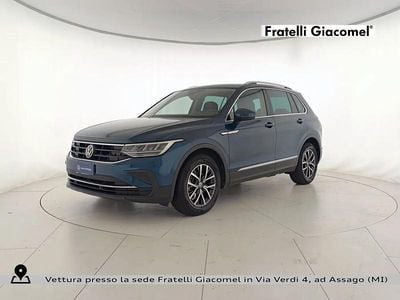 Usata VW Tiguan Life 150 CV (110 kW) 2023 Nightshade blue metallizzato SUV