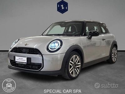 Usata Mini Cooper Classic 156 CV (114 kW) 2024 Grigio Utilitaria