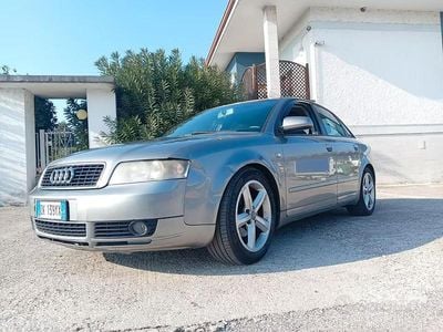 Usata Audi A4 130 CV (95 kW) 2004 Grigio Berlina