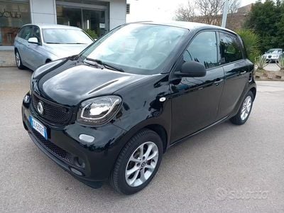 Usata Smart ForFour Passion 71 CV (52 kW) 2017 Nero Utilitaria