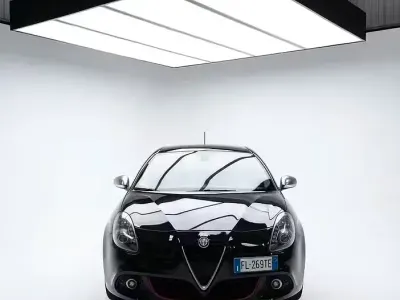 Usata Alfa Romeo Giulietta Business 120 CV (88 kW) 2017 Nero Utilitaria