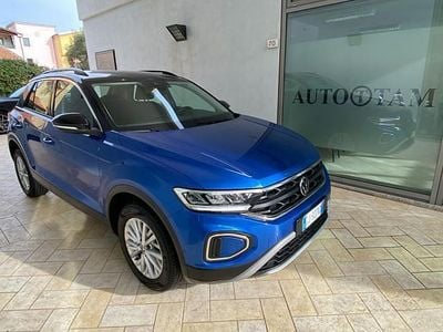Usata VW T-Roc 110 CV (80 kW) 2022 Blu SUV