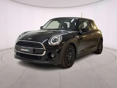 Usata Mini ONE 75 CV (55 kW) 2021 Midnight black Utilitaria
