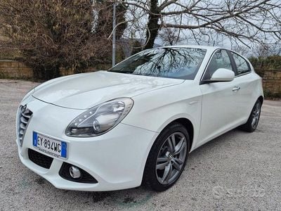 Bianco Usata 2015 Alfa Romeo Giulietta Distinctive Berlina | 8500 € (Ottimo prezzo)