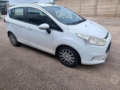 Usata Ford B-MAX 95 CV (69 kW) 2014 Bianco Monovolume