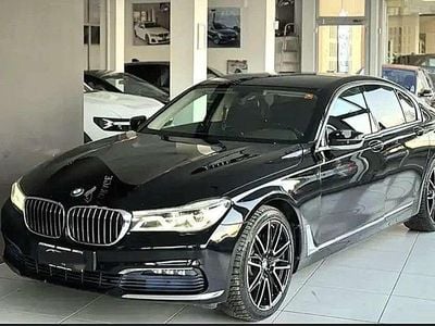 Usata BMW 730 Luxury Line 265 CV (194 kW) 2016 Nero Berlina
