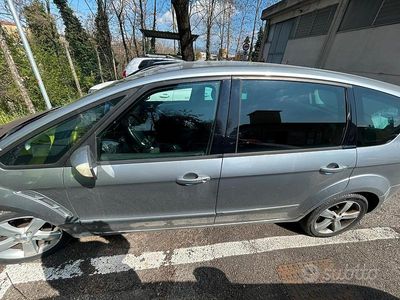 Usata Ford S-MAX 2006 Grigio Monovolume