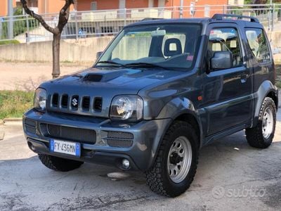 Usata Suzuki Jimny 86 CV (63 kW) 2008 Blu SUV