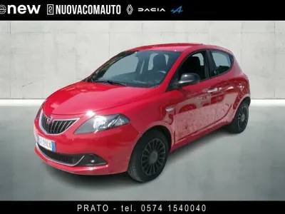 Usata Lancia Ypsilon Silver 69 CV (50 kW) 2021 Rosso Utilitaria