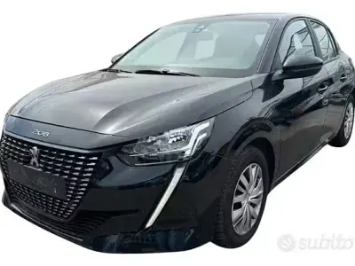 Usata Peugeot 208 Active 75 CV (55 kW) 2021 Nero Utilitaria