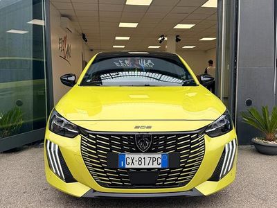 Usata Peugeot 208 GT 100 CV (73 kW) 2025 Giallo Utilitaria