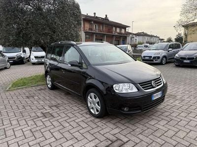 Usata VW Touran Highline 140 CV (102 kW) 2004 Nero Monovolume