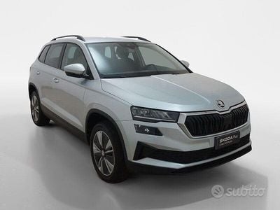 Usata Skoda Karoq Executive 116 CV (85 kW) 2023 Grigio SUV