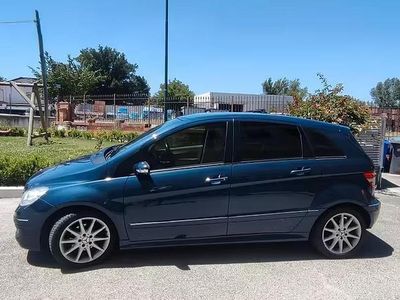 Usata Mercedes B180 109 CV (80 kW) 2008 Blu Monovolume