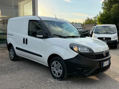 Usata Fiat Doblò 95 CV (69 kW) 2020 Bianco Monovolume