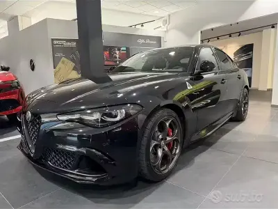Usata Alfa Romeo Giulia Quadrifoglio 520 CV (382 kW) 2025 Nero Berlina