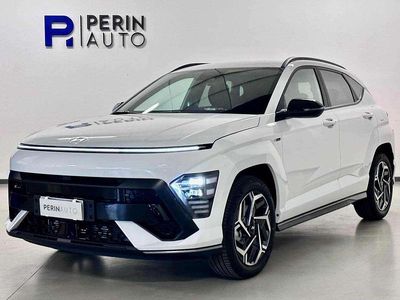 Nuova Hyundai Kona 105 CV (77 kW) 2025 Atlas white SUV