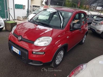Nuova Fiat Panda 69 CV (50 kW) 2025 Rosso Utilitaria