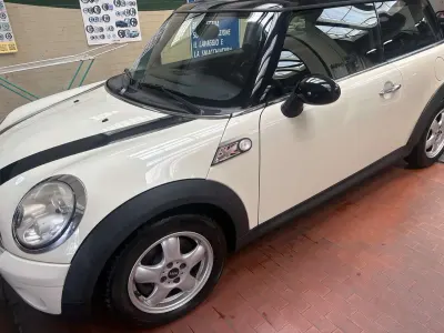 Usata Mini ONE 75 CV (55 kW) 2010 Beige Utilitaria