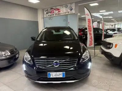 Usata Volvo XC60 Business Edition 150 CV (110 kW) 2017 Nero SUV