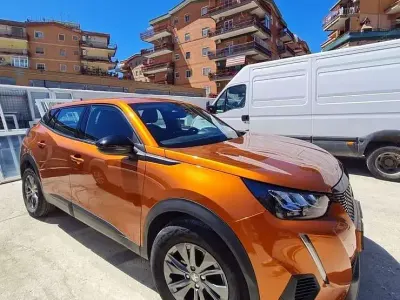 Usata Peugeot 2008 Active 101 CV (74 kW) 2022 SUV