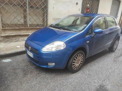 Usata Fiat Grande Punto 77 CV (56 kW) 2009 Blu Utilitaria