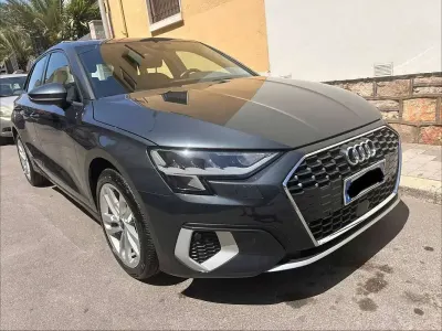 Usata Audi A3 Advanced 116 CV (85 kW) 2022 Grigio Berlina